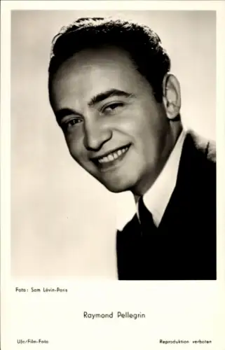 Ak Schauspieler Raymond Pellegrin, Portrait