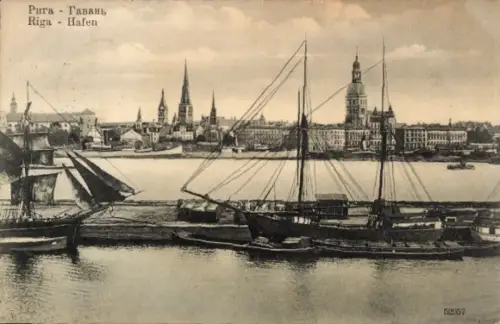 Ak Riga Lettland, Hafen, Schiffe, Stadtansicht