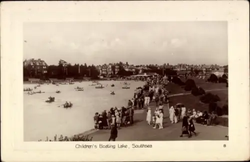 Ak Southsea Portsmouth South East England, Bootsverleih, Kinder, See,  Menschen, Boote
