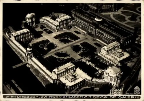 Ak Dresden Altstadt, Zwinger Anlagen, Gemäldegalerie, Luftbild