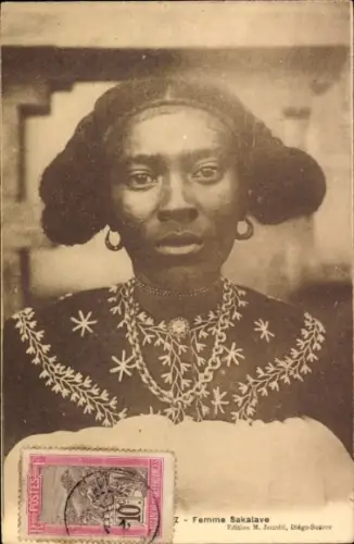Ak Madagascar, Femme Sakalave