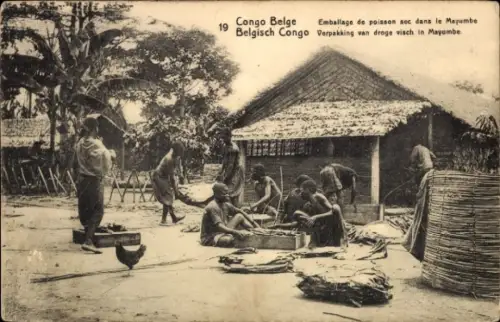 Ak Belgisch Kongo Demokratische Republik Kongo Zaire, Congo Belge, Verpackung von trockenen Fisch
