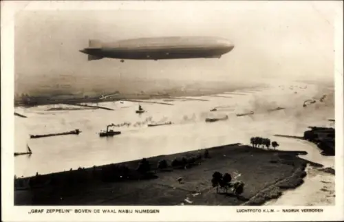 Ak Nijmegen Gelderland, Luftschiff Graf Zeppelin über der Waal
