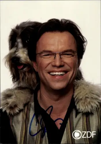 Autogrammkarte Moderator Wolfgang Lippert, Portrait mit Hund, Autogramm
