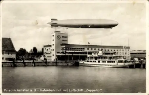 Ak Friedrichshafen am Bodensee, Hafenbahnhof mit Luftschiff Zeppelin, Dampfer