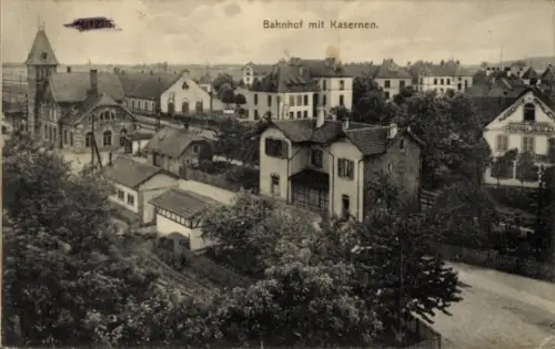 Ak Mutzig Bas Rhin, Bahnhof mit Kasernen, Vogelschau