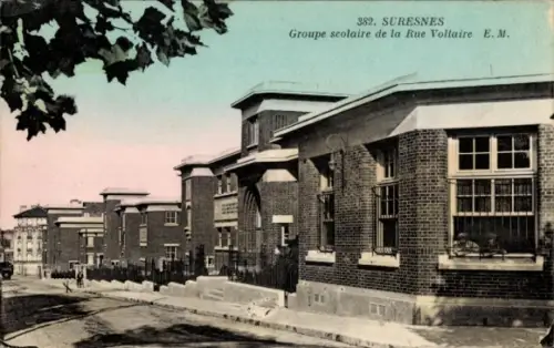 CPA Suresnes Hauts-de-Seine, Groupe scolaire de la Rue Voltaire