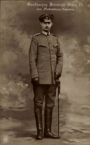 Ak Großherzog Friedrich Franz IV von Mecklenburg Schwerin, Portrait in Uniform