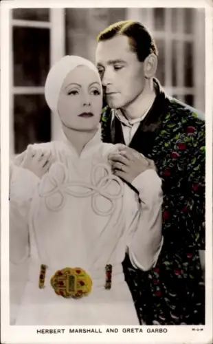 Ak Filmszene, Schauspieler, Herbert Marshall, Greta Garbo