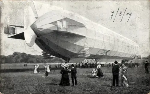 Ak Graf Zeppelin's lenkbares Luftschiff Z III, LZ 12