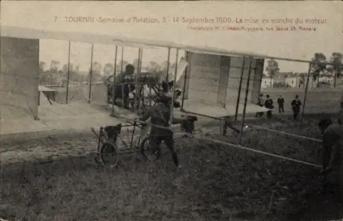 CPA Tournai, Semaine d'Aviation 1909, La mise en marche du moteur