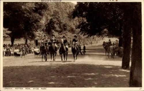 PC London City England, Rotten Row, Hyde Park