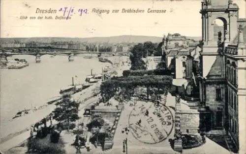 Ak Dresden Altstadt,  Brühlsche Terrasse, Elbe, kath. Bofkirche,  