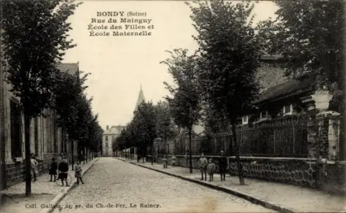 Ak Bondy Seine Saint Denis, BONDY, Rue du Mainguy, École des Filles, École Maternelle, Bäume, Str