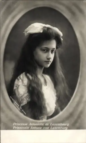 Passepartout Ak Prinzessin Antonie von Luxemburg, Princesse Antoinette de Luxembourg, Portrait