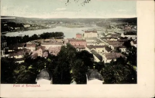 Ak Hernösand Härnösand Schweden, Landschaftsansicht, Fluss, Häuser, Bäume, 