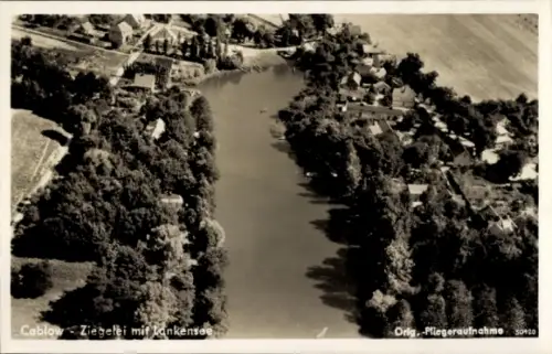 Ak Cablow Kablow Königs Wusterhausen in Brandenburg, Luftaufnahme von  Ziegelei, Lenkensee, Natur