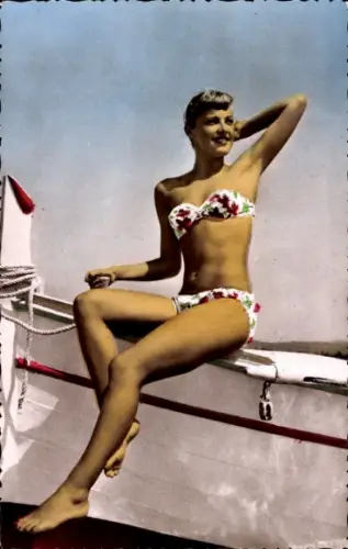 Ak Frau im Bikini, Bademode
