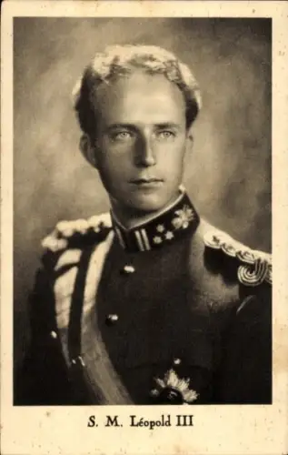 Ak König Leopold III. von Belgien, Portrait, Uniform, Schärpe