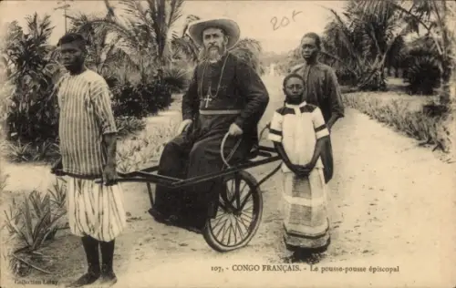 Ak Kinshasa DR Kongo Zaire, Missionar wird im Pousse Pousse transportiert