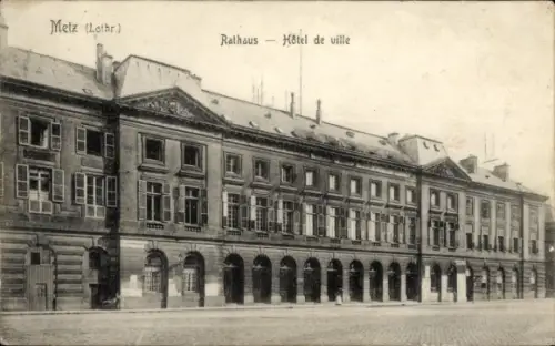 Ak Metz Moselle,  Rathaus, Hôtel de ville, Schwarz-Weiß-Foto