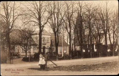 Ak Satrup Mittelangeln in Schleswig Holstein, Apotheke, Kirche, Kinder