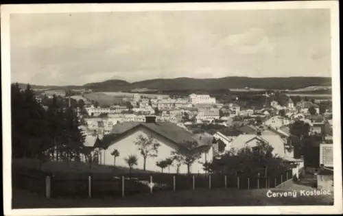 Foto Ak Červený Kostelec Rothkosteletz Reg. Königgrätz, Blick auf den Ort, Häuser
