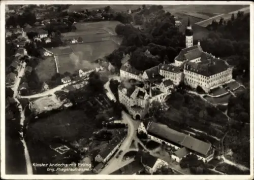 Ak Andechs am Ammersee Oberbayern, Luftaufnahme Kloster  Erling, Landschaft, Bäume, Felder