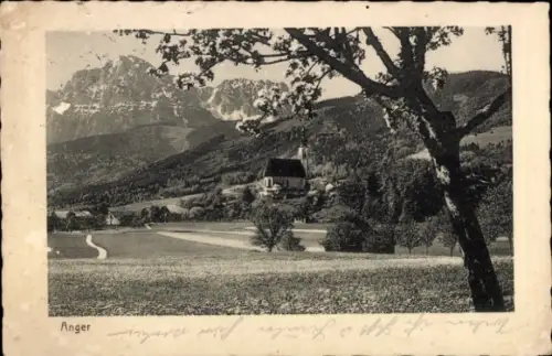 Ak Anger in Oberbayern, Landschaft mit Bergen, Kirche, Bäume, Wiese, Ort Anger