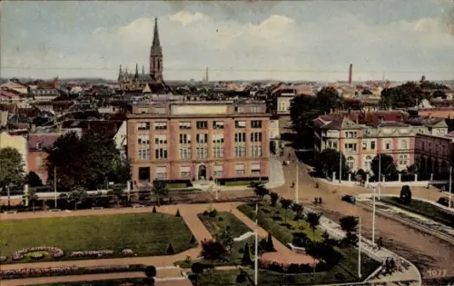 Ak Saarbrücken im Saarland, Luftaufnahme von  Stadtansicht, Kirche, Parkanlage