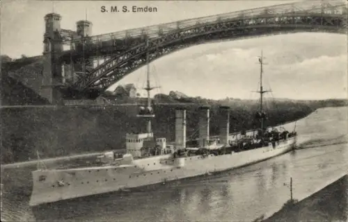 Ak Deutsches Kriegsschiff SMS Emden, Kreuzer, Brücke