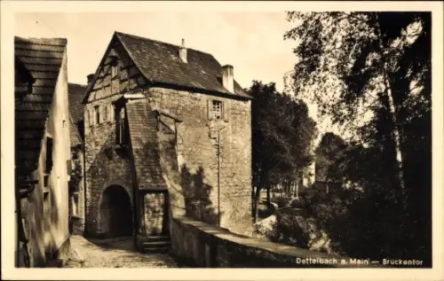 Ak Dettelbach am Main Unterfranken, Dettelbach a. Main, Brückentor,  Architektur