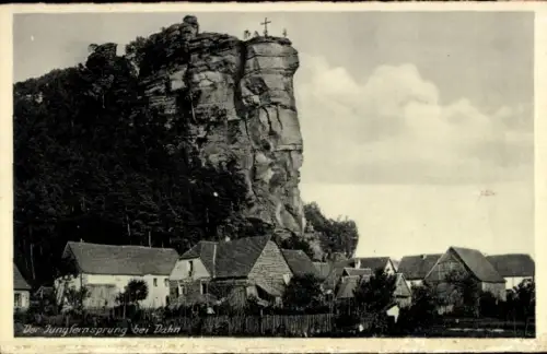 Ak Dahn in der Pfalz, Der Jungfernsprung, Felsen, Häuser, Landschaft