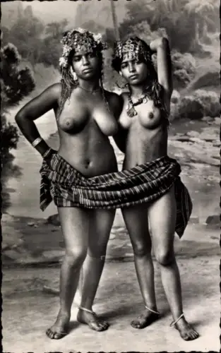 Ak Maghreb, Barbusige Frauen