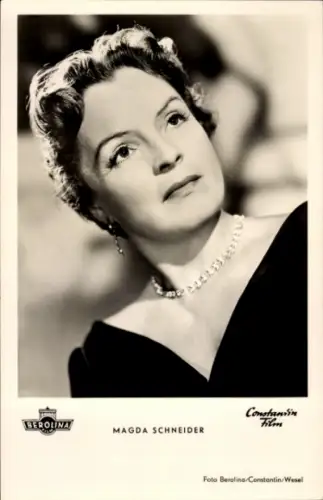 Ak Schauspielerin Magda Schneider in Und ewig bleibt die Liebe, Portrait, Autogramm