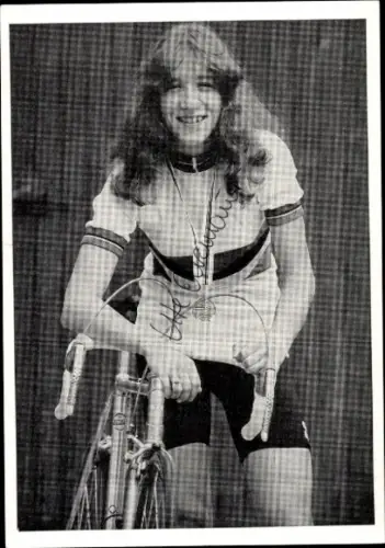 Foto Radrennsportlerin Ute Enzauer, Weltmeisterin 1981, Autogramm