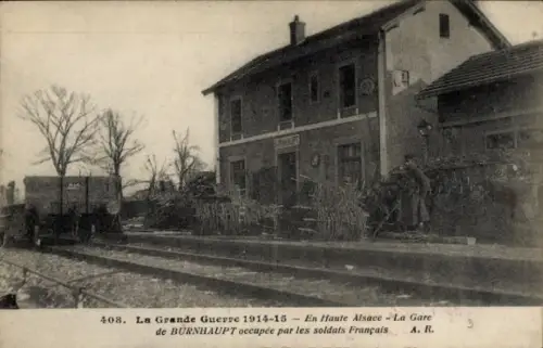 CPA Burnhaupt le Haut Oberburnhaupt Alsace Haut Rhin, Gare occupée par les soldats Français