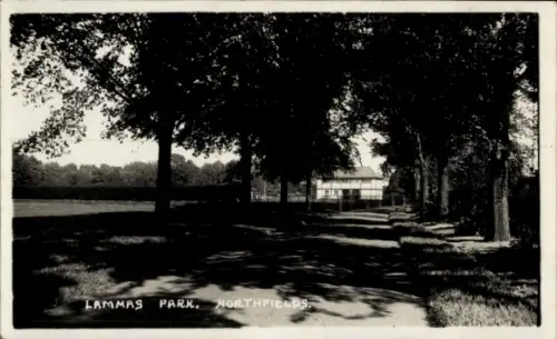 PC Northfields London City England, Lammas Park