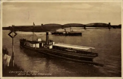 Ak Lauenburg an der Elbe,  Elbbrücke, Dampfschiff, Wasser, 