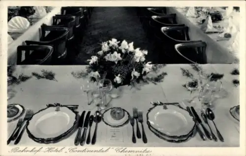 Ak Chemnitz in Sachsen, Tischgedeck, Blumenarrangement, Hotelname, Chemnitz