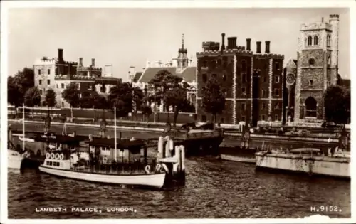 PC London City England, Lambeth Palace