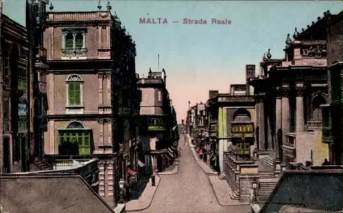 Ak Valletta Malta, Strada Reale, Wohnhäuser