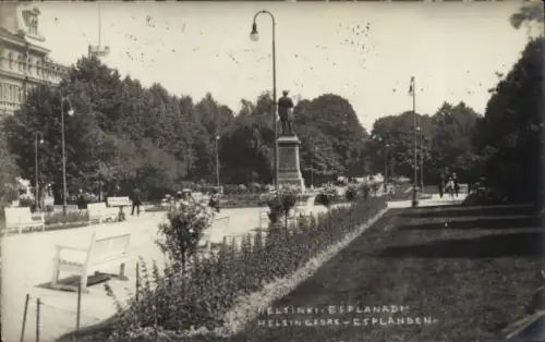 Foto Ak Helsinki Helsingfors Südfinnland, Esplanade, Statue