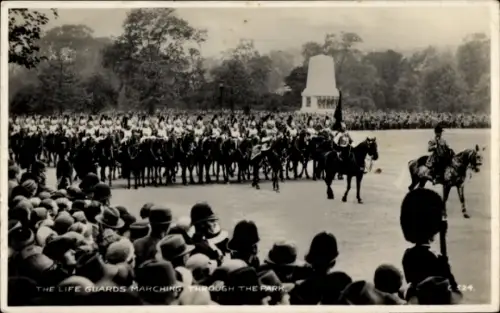 PC London City England, The Life Guards marching through the Park