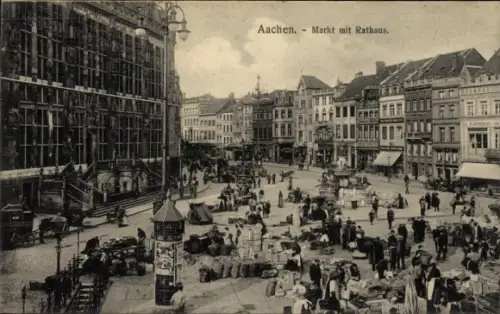 Ak Aachen, Markt mit Rathaus, Menschen, Warenstände,  Gebäude