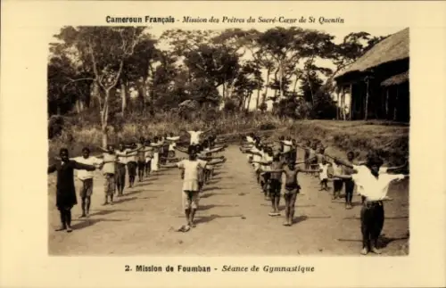Ak Foumban Kamerun, Mission der Priester des Heiligen Herzens von St. Quentin, Gymnastikstunde