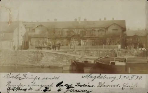 Foto Ak Magdeburg an der Elbe, Fluss, Ruderboot, Haus, Fuhrwerk