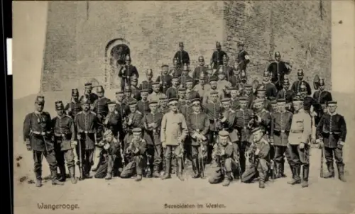 Ak Wangerooge, Seesoldaten, II. Seebataillon am Westturm, September 1914, Fotograf H. Schröder