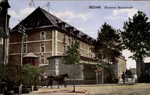 Ak Sedan Ardennes, Kaserne Macdonald
