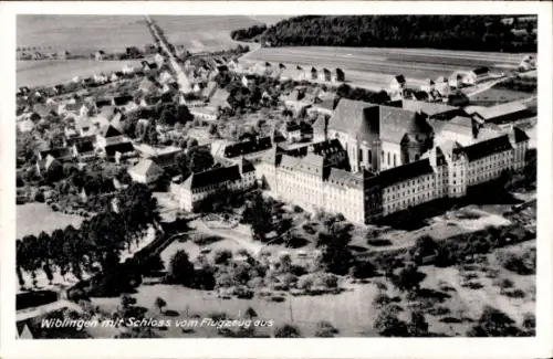 Ak Wiblingen Ulm an der Donau Baden, Luftaufnahme von  Schloss, Landschaft